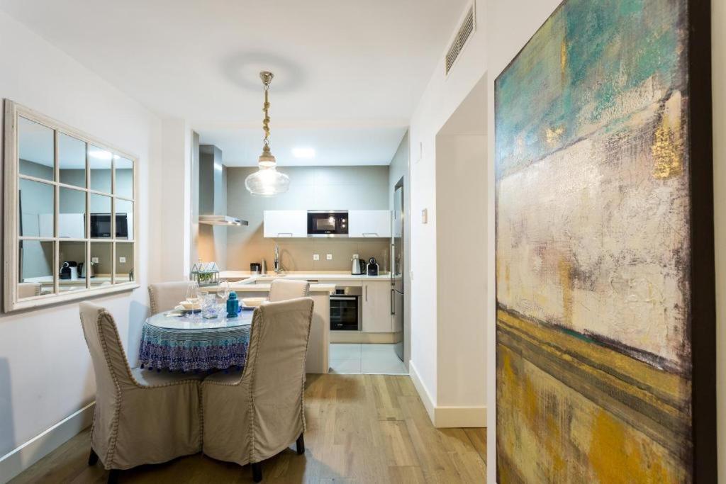 Atrivm San Julian Apartment Seville Ngoại thất bức ảnh